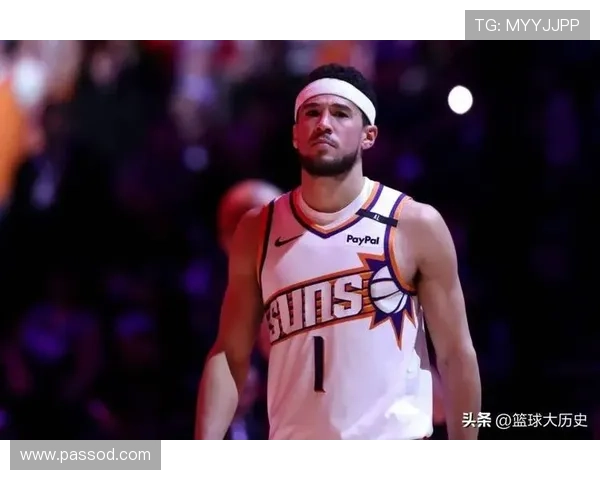 德文·布克三分拉开差距提升太阳关键回合得分效率